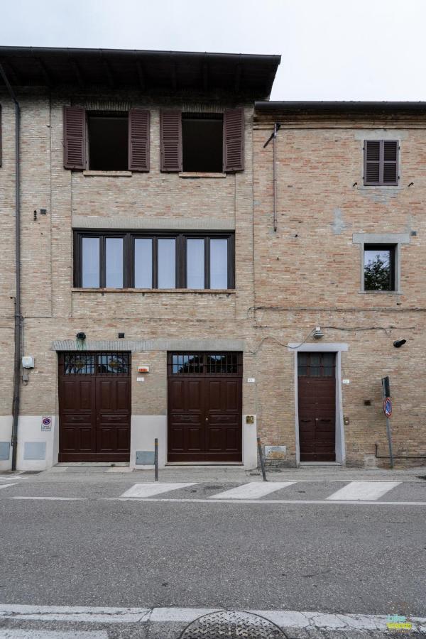 Belvedere Sulle Mura Pesaro Bagian luar foto